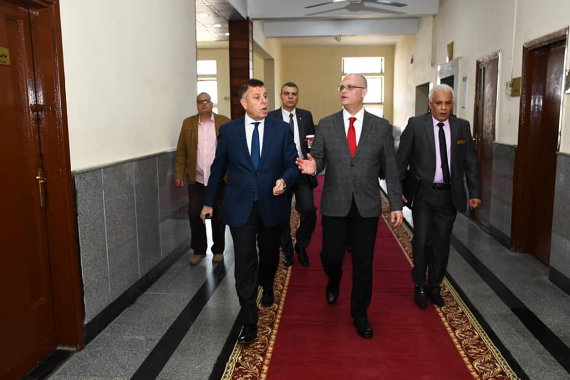 The President of Ain Shams University inspects developments in the Faculty of Business