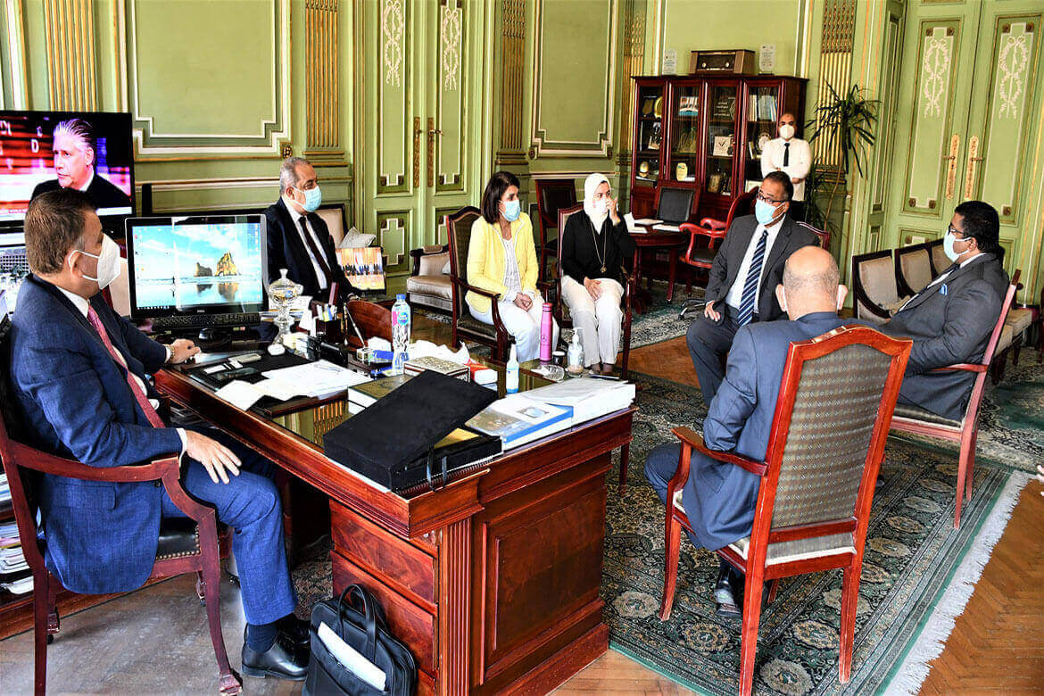 Ain Shams University hosts QS Regional Director for the Middle East and Africa in the presence of the University President