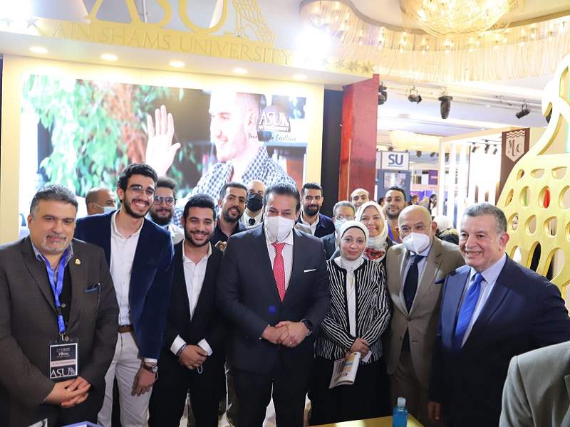 The Minister of Higher Education visits Ain Shams University pavilion at the International Forum of Universities and Scholarships EDUGATE