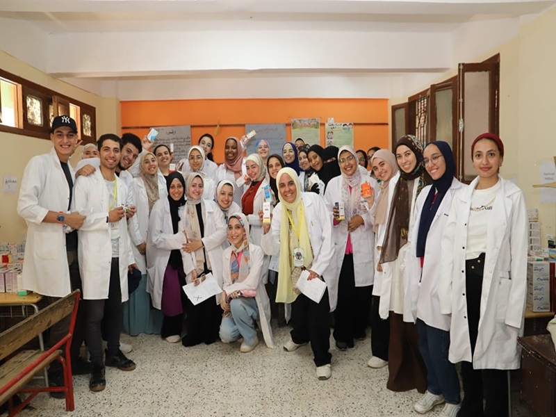 The Faculty of Pharmacy launches a medical convoy for the people of Ain Shams East District