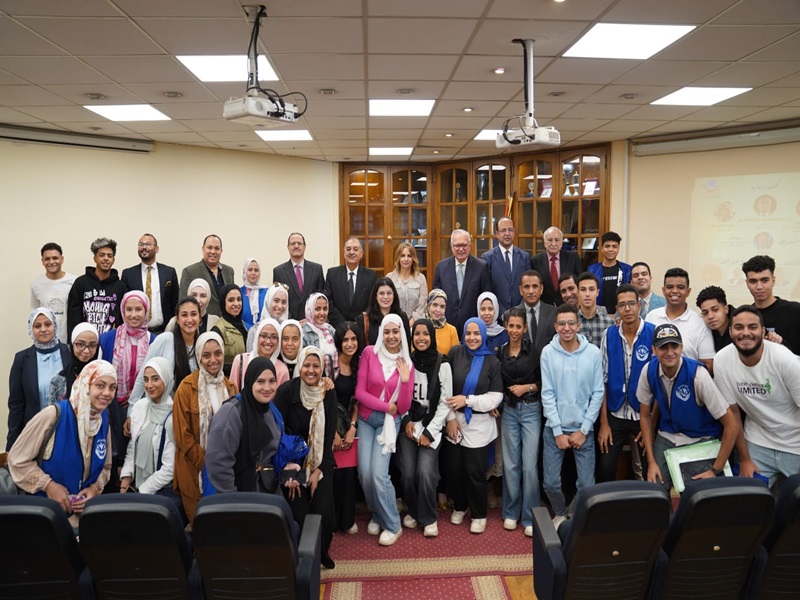 Sadat... As We Never Knew Him Before"... The first seminar of the Middle East Research Center for the new cultural season 2024-2025 at the Faculty of Arts