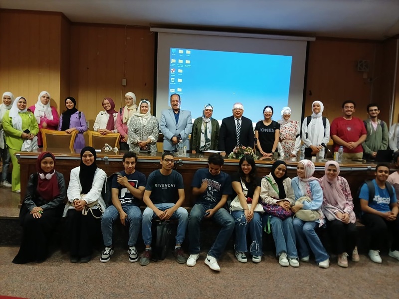 The Faculty of Al-Alsun celebrates October Victories