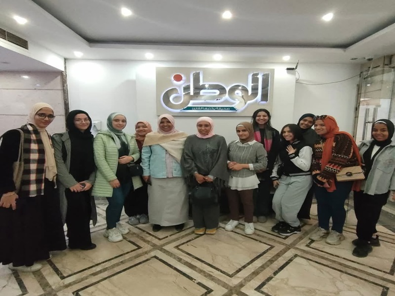 The students of the Faculty of Mass Communication visit Al-Watan newspaper