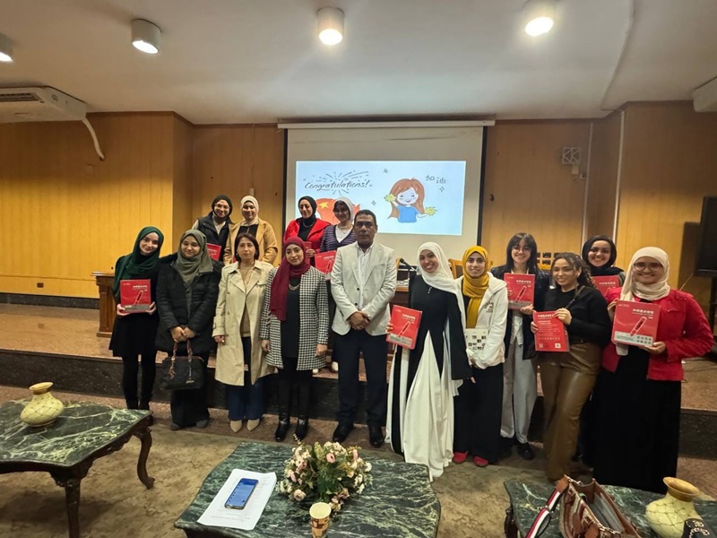 The Faculty of Al-Alsun organizes a symposium entitled "Language, Artificial Intelligence and Diplomatic Work"