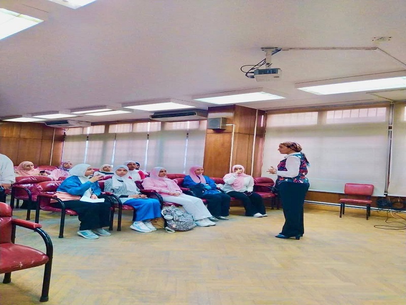 Seminar “For Our Future and Our Planet” at the Faculty of Girls Highlights the Importance of Sustainable Development and Student Initiatives