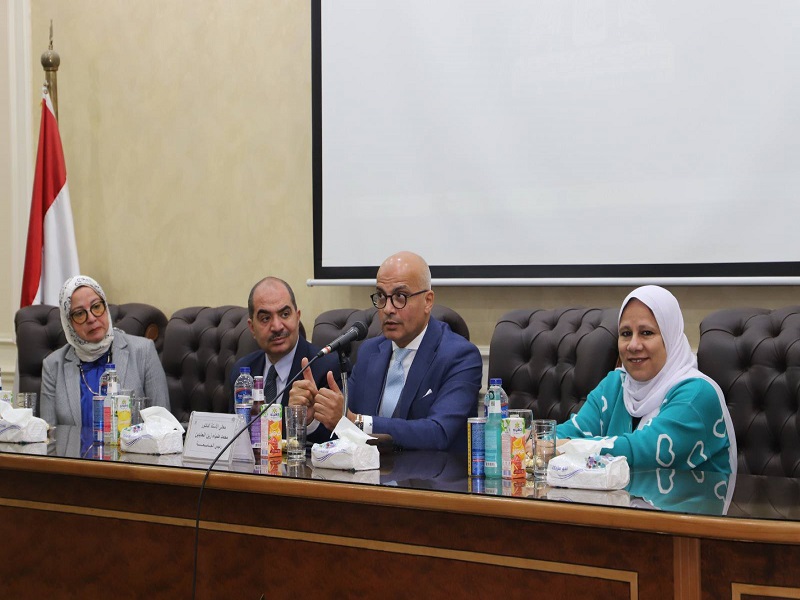 The President of Ain Shams University honors students of the Faculty of Science who won first places in the “SOLE 2025” Technology Competition