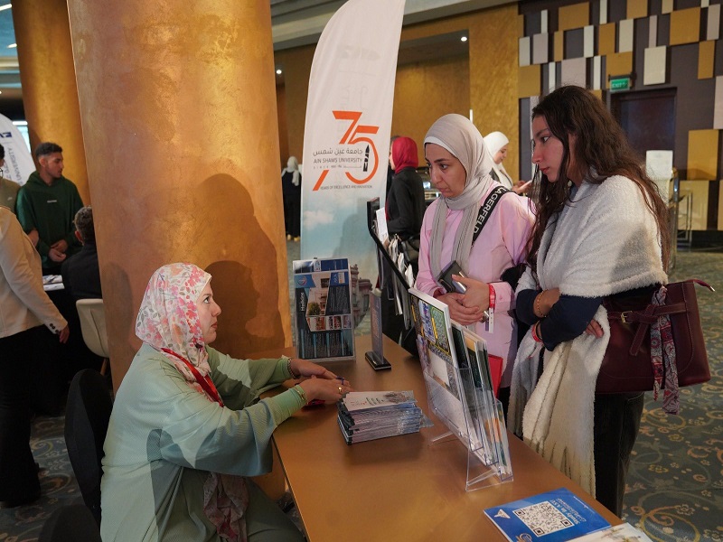For the second consecutive day…a large turnout at the Ain Shams University pavilion at the “EduGate 2025” Higher Education and Training Exhibition