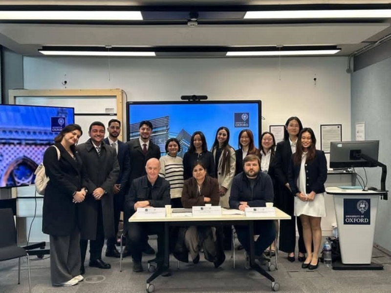 The Faculty of Law team qualified for the round of 16 in the Oxford University International Moot Court Competition