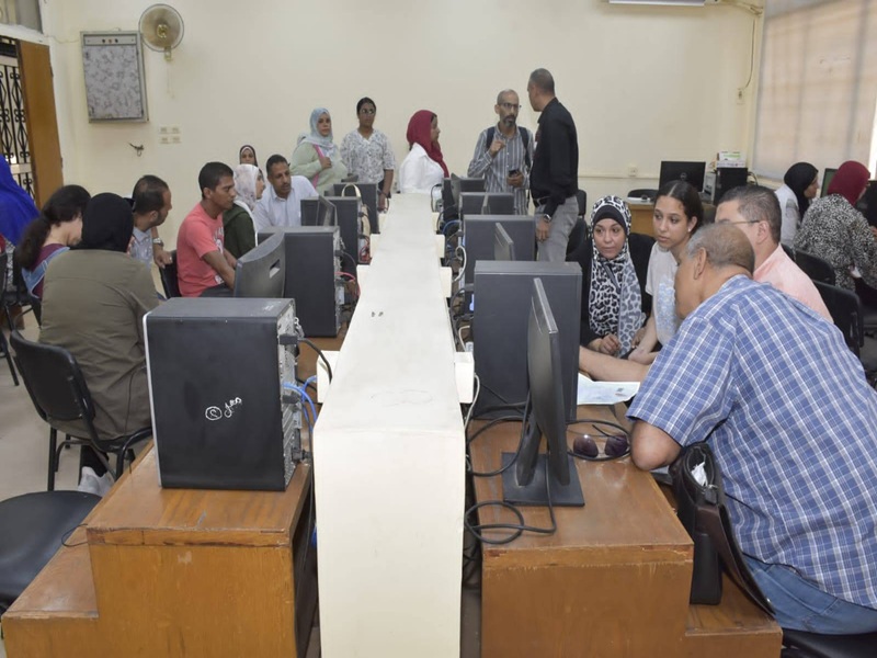 Continuous turnout at Ain Shams University coordination labs for the second day in a row