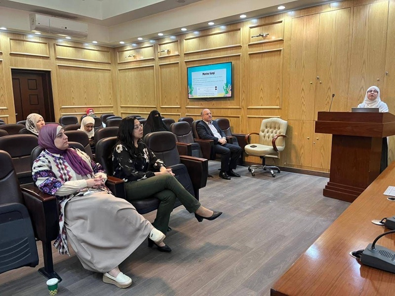 صيدلة عين شمس تنظم الندوة الثالثة ضمن فعاليات الموسم الثقافي بعنوان "في قبضة المحيط: رحلة رائعة في الحياة البحرية"