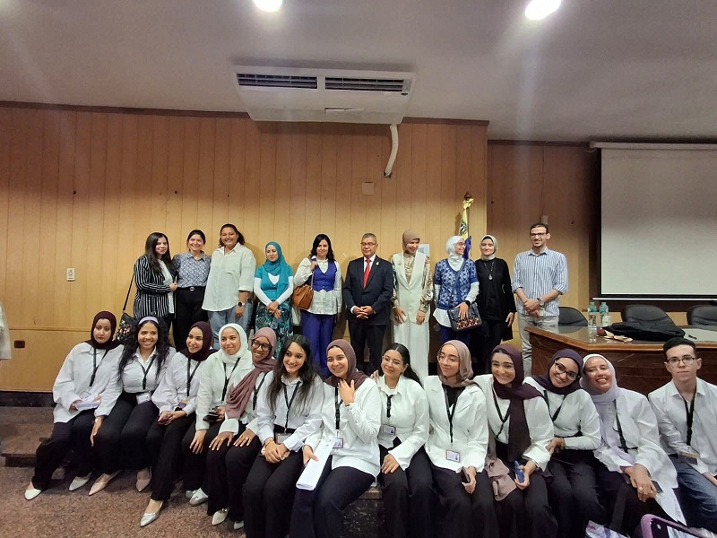 The Faculty of Al-Alsun Hosts the Ambassador of Venezuela in Cairo and Inaugurates the Venezuelan Cultural Day Events