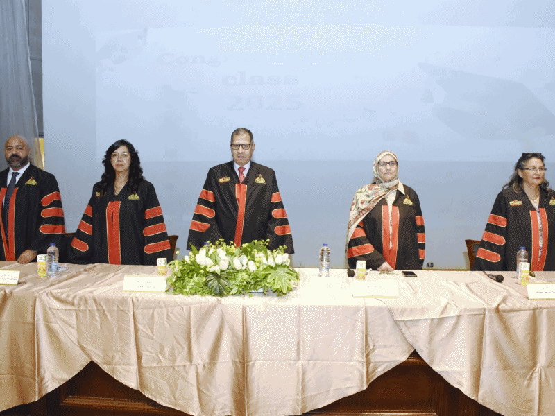 صيدلة عين شمس تحتفل بتخريج الدفعة الأولى من برنامج "فارم دي كلينيكال" بنظام الساعات المعتمدة للعام الجاري