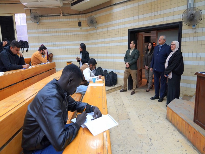 The Vice President for Education and Student Affairs Inspects the First-Semester Exams at the Faculties of Pharmacy, Arts, and Computer and Information Sciences