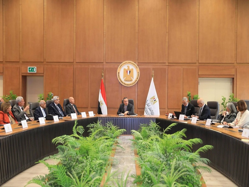 At the invitation of the Minister of Higher Education and Scientific Research: The inaugural session of Ain Shams National University was held