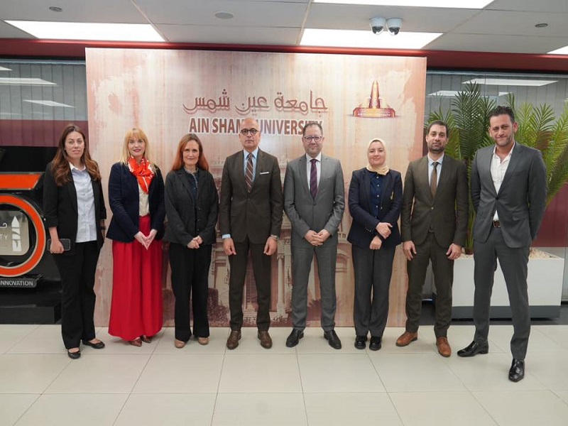 " Essex "جامعة عين شمس وجامعة البريطانية تبحثان تعزيز الشراكة الأكاديمية