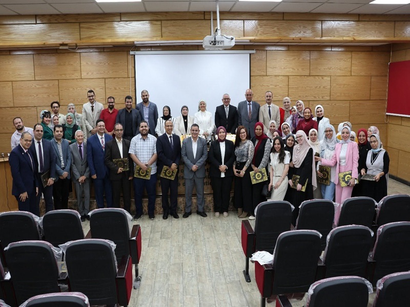 The Faculty of Education Celebrates the Graduation of the First Cohort of the ETIP Program for Enhancing English Language Teaching Proficiency for Faculty Staff of the Faculty of Business