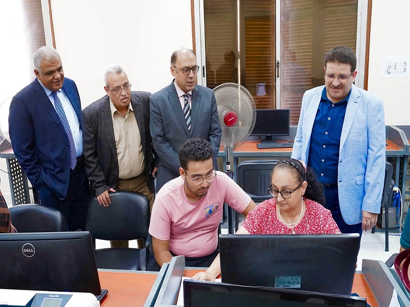 Electronic coordination centers receive 900 students on the first day of the second phase of university admissions for the 2026/2027 academic year