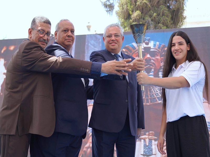جامعة عين شمس تستقبل شعلة (القاهرة 2026) وتستعد لاستضافة منافسات دورة الألعاب الإفريقية للجامعات