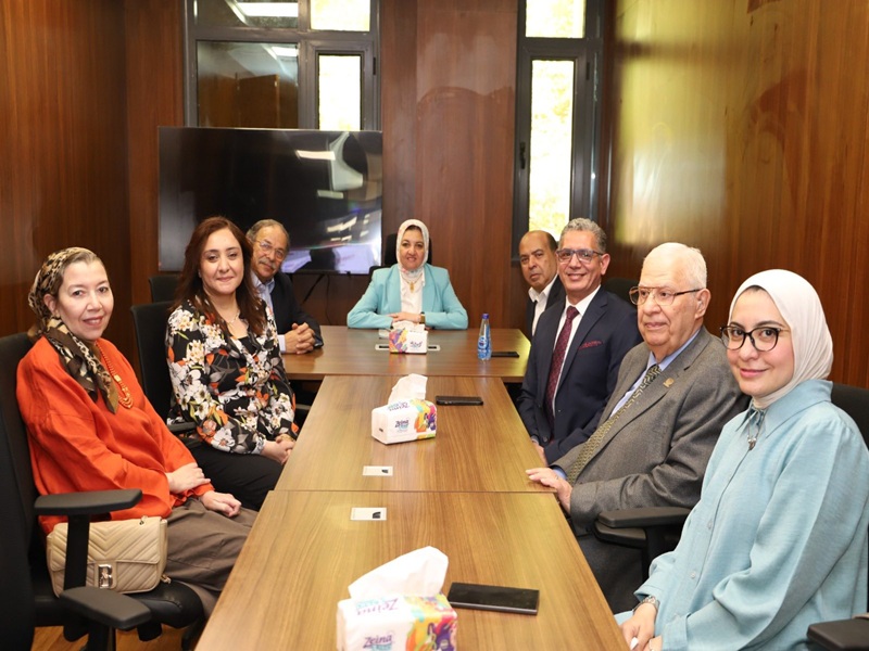 Under the Chairmanship of the Vice President for Graduate Studies and Research, the Board of Directors of the Nanotechnology Center at Ain Shams University Discusses Development and Operational Plans