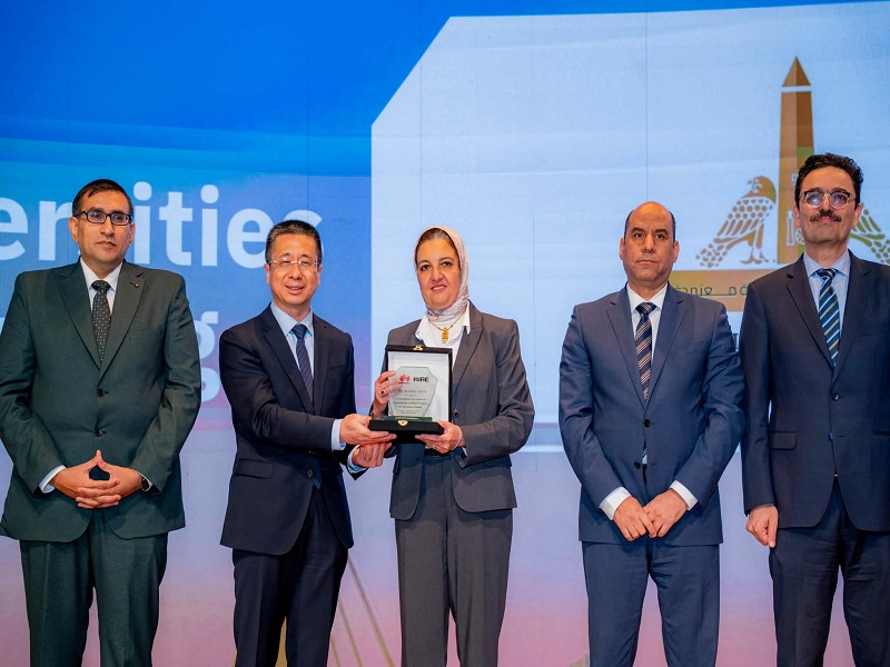 HiRE 7.. وكلية الحاسبات تفتح آفاقًا جديدة أمام الكفاءات الشابة تكريم جامعة عين شمس في ملتقى هواوي للتوظيف