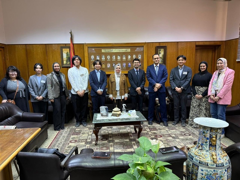 Hiroshima University Delegation Visits the Faculty of Al-Alsun to Enhance Academic Exchange and Joint Cooperation