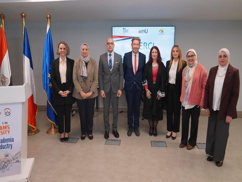 The President of Ain Shams University and the French Embassy's Educational Cooperation Attaché inaugurate the winter university activities of the "FEF: Égypte REINVENTE" project at Ain Shams University