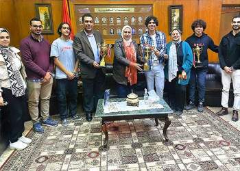 The Faculty of Al-Alsun students win the first place in Chinese poetry recitation competition organized by Confucius Institute at Cairo University with the participation of 17 Egyptian universities